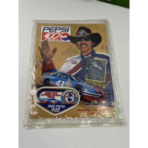 1992 Richard Petty Daytona Pepsi 400 Program w/  Patch – NASCAR Collectible - Picture 2 of 12